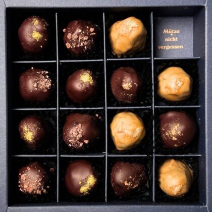 Djoon-Dattelpralinen-Christmas-Collection-vegan-sugarfree